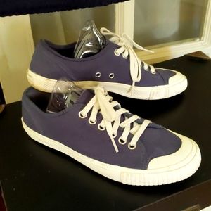 Navy Tretorn Sneakers Sz 6